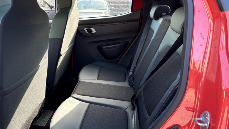 Dacia Spring 27kWh Extreme 65 48kW 5dr Auto Electric Hatchback